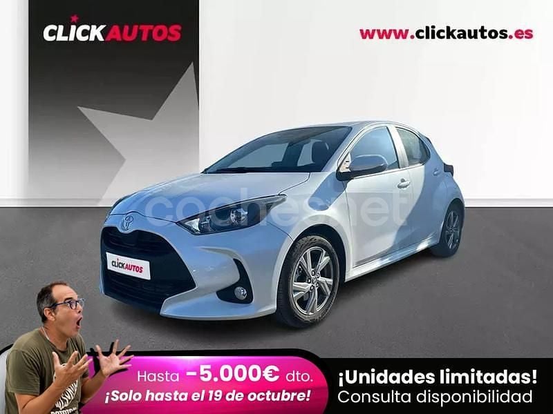 Blanco Usado 2025 Toyota Yaris Hybrid Active Berlina | 24.400 € (Precio justo) - Imagen 1/4
