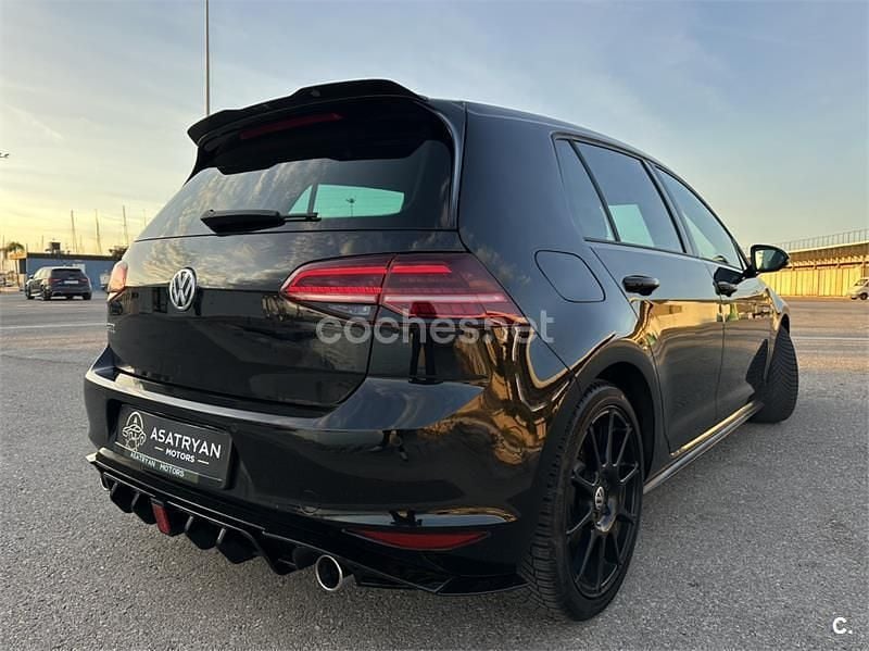 Usado VW Golf VII GTI 230 CV (169 kW) 2017 Negro Berlina