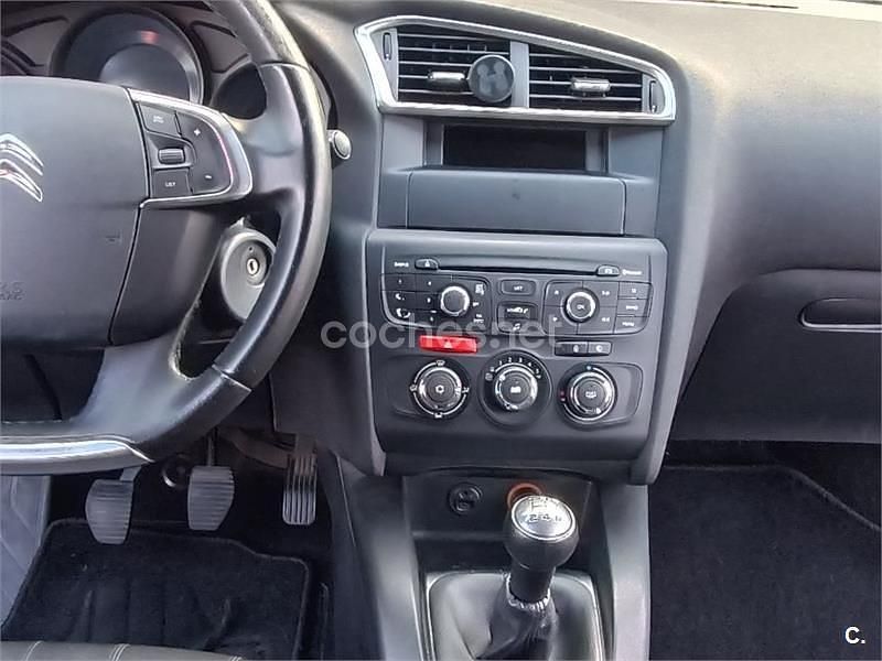 Usado Citroën C4 Live 99 CV (72 kW) 2016 Rojo Berlina