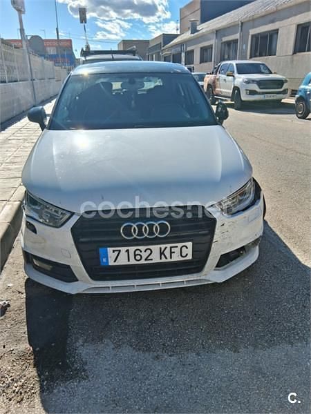 Usado Audi A1 Sportback 116 CV (85 kW) 2017 Blanco Utilitario