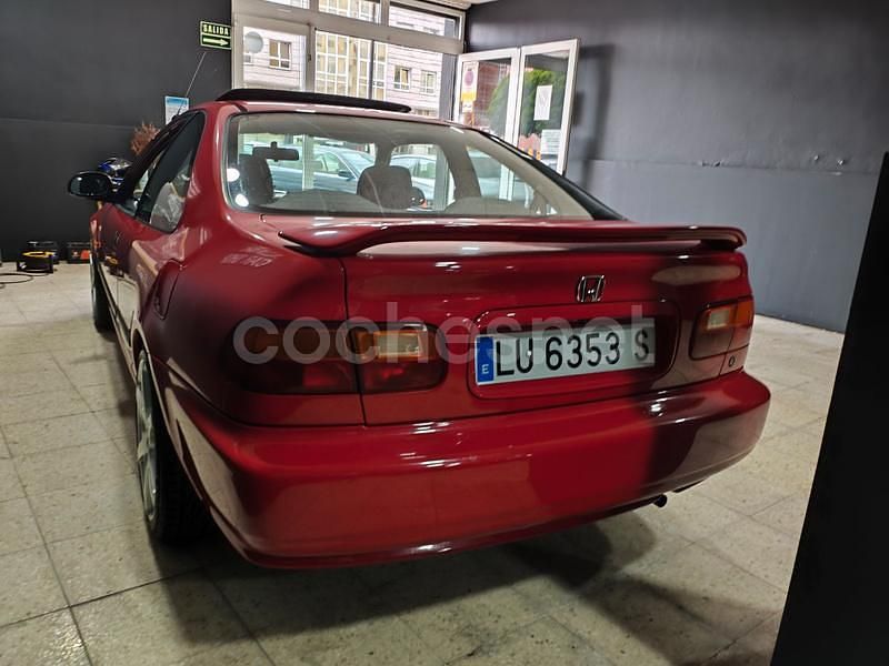 Usado Honda Civic 102 CV (75 kW) 1995 Rojo Coupe