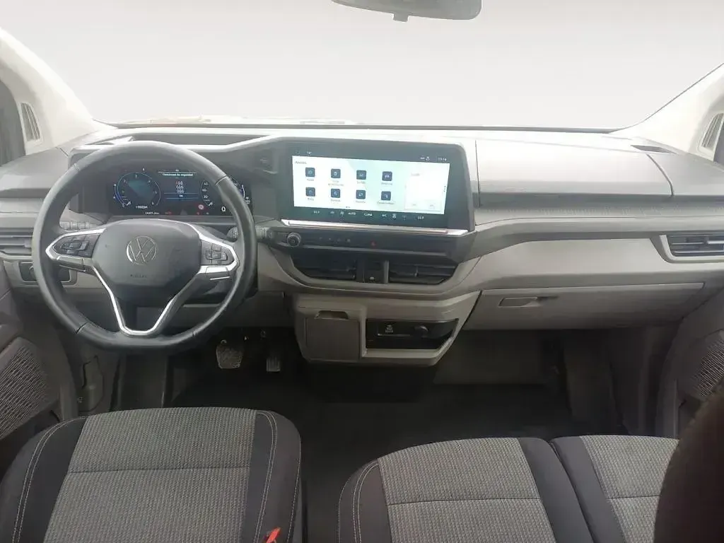 Usado VW Caravelle 150 CV (110 kW) 2025 Gris / plata Van