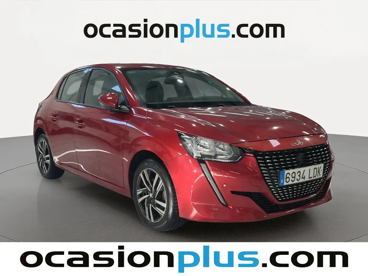 Usado Peugeot 208 Allure 100 CV (73 kW) 2019 Rojo Utilitario
