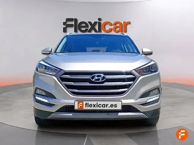 Usado Hyundai Tucson 132 CV (97 kW) 2018 Gris SUV