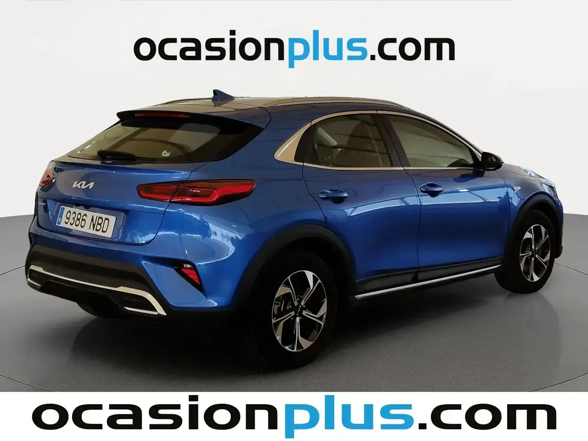 Usado Kia XCeed 100 CV (73 kW) 2025 Azul SUV