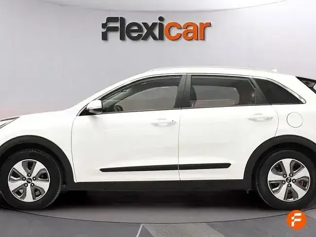 Usado Kia Niro 141 CV (103 kW) 2019 Blanco SUV