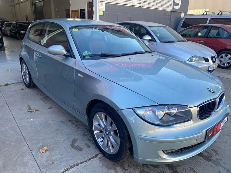 Usado BMW 120 170 CV (125 kW) 2007 Gris Utilitario