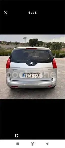 Usado Peugeot 5008 Allure 115 CV (84 kW) 2013 Gris / plata Monovolumen