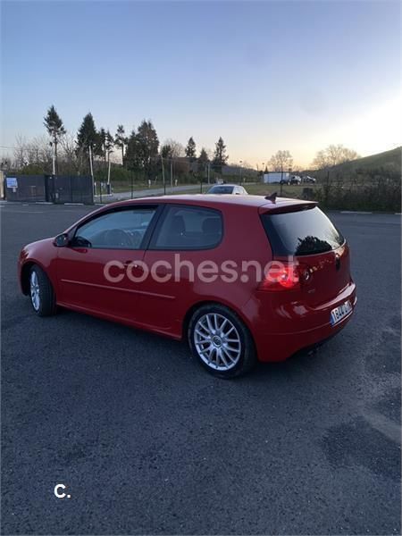 Rojo Usado 2006 VW Golf V GT Berlina | 6000 € (Precio justo) - Imagen 1/4