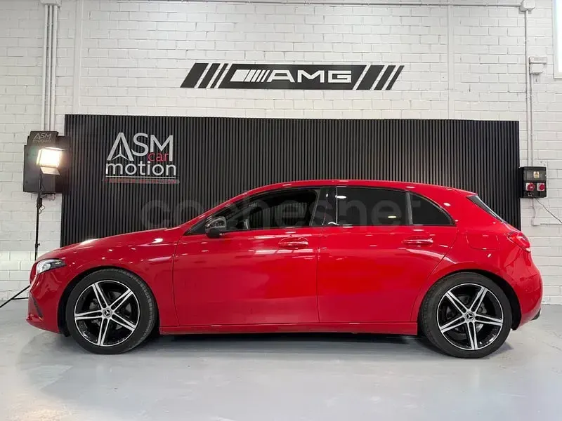 Usado Mercedes A180 116 CV (85 kW) 2019 Rojo Berlina