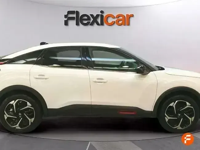 Usado Citroën C4 Feel 130 CV (95 kW) 2023 Blanco SUV