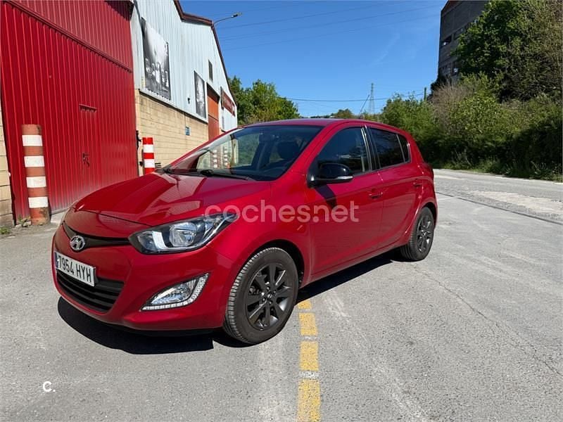 Brugt Hyundai i20 GO! 85 HK (62 kW) 2014 Rød Hatchback