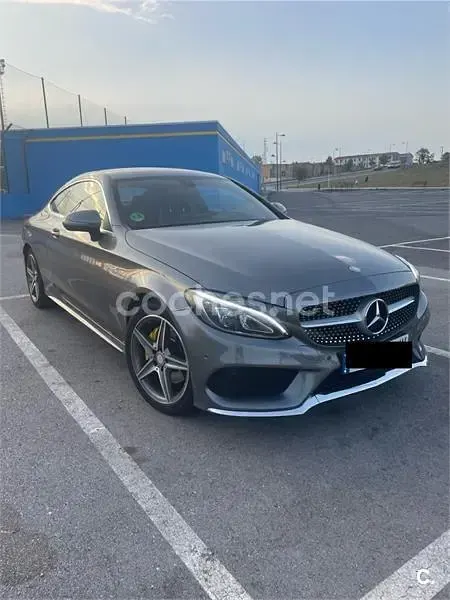 Usado Mercedes C220 AMG line 170 HP (125 kW) 2016 Cinzento Coupé