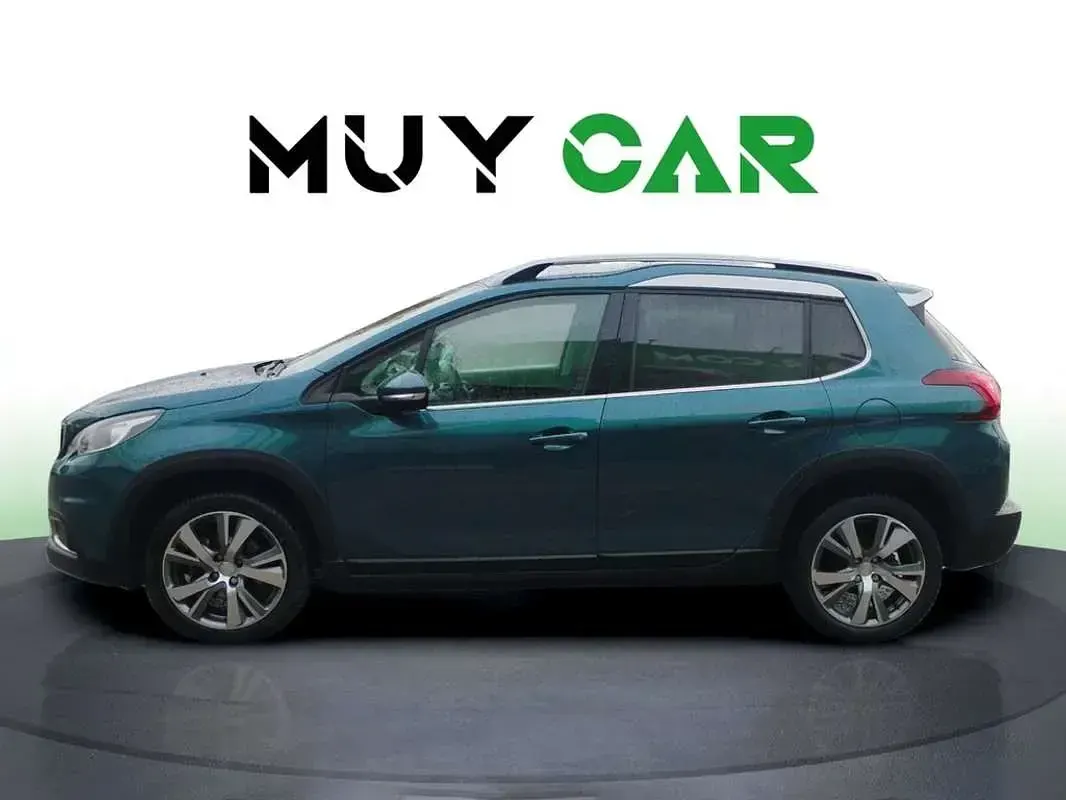 Usado Peugeot 2008 Allure 120 CV (88 kW) 2017 Verde SUV
