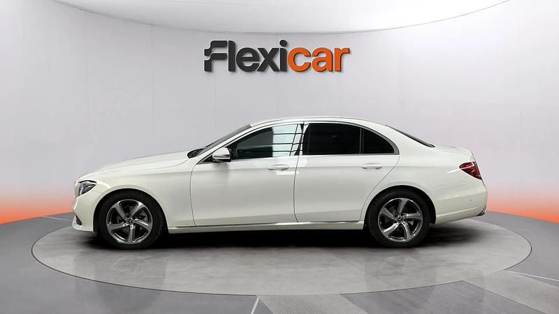 Usado Mercedes E220 194 CV (142 kW) 2017 Blanco Berlina