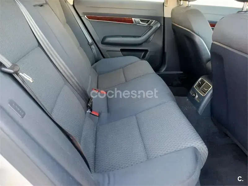 Usado Audi A6 140 CV (102 kW) 2006 Gris / plata Berlina
