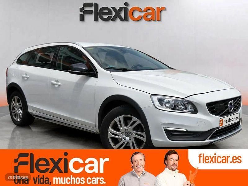 Blanco Usado 2018 Volvo V60 CC Familiar | 16.390 € (Buen precio) - Imagen 1/4