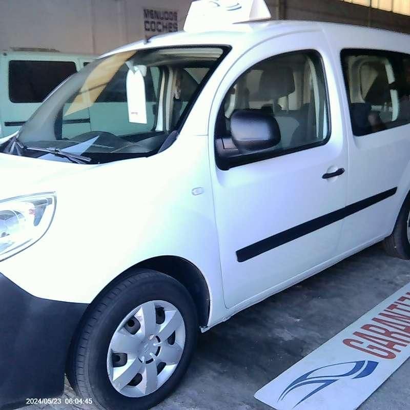 Usado Renault Kangoo LIMITED 95 CV (69 kW) 2020 Blanco Monovolumen