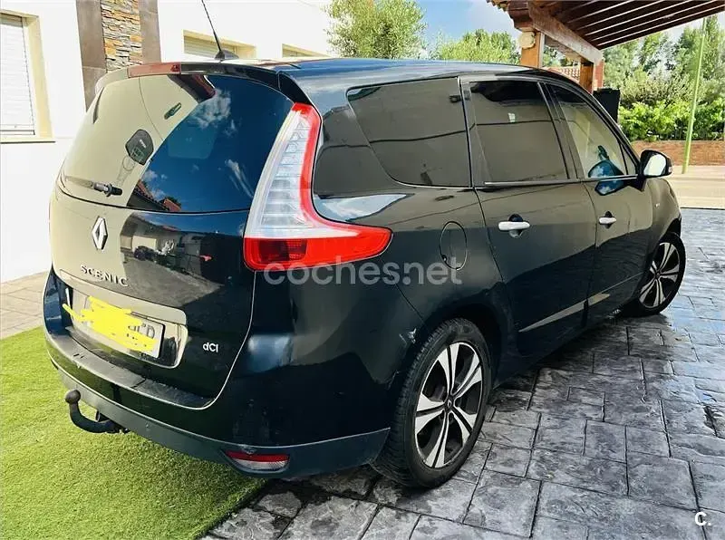 Usado Renault Grand Scénic III Bose Edition 150 CV (110 kW) 2011 Negro Monovolumen