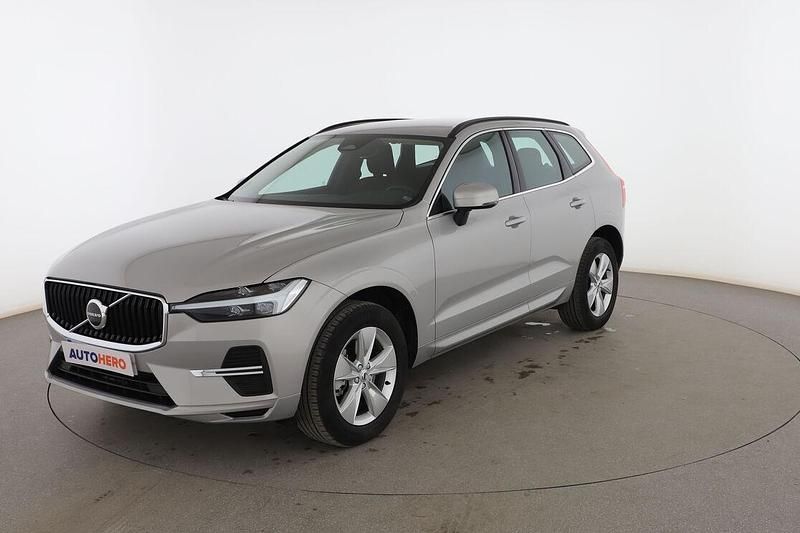 Plata Usado 2023 Volvo XC60 Core SUV | 38.099 € (Buen precio) - Imagen 1/3