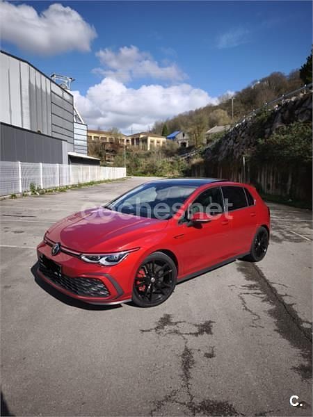 Usado VW Golf VIII GTI 245 CV (180 kW) 2021 Rojo Berlina
