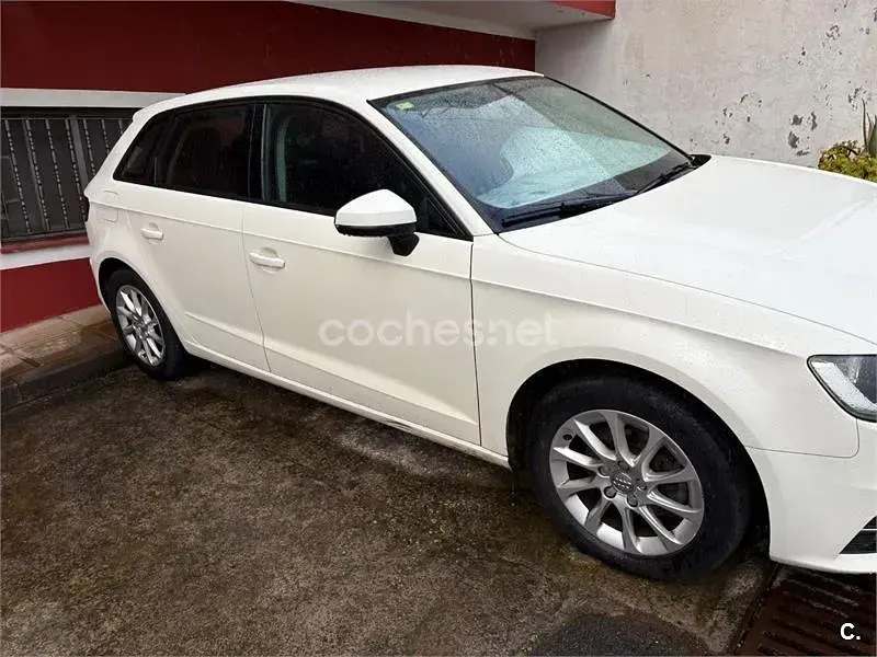 Usado Audi A3 116 CV (85 kW) 2016 Blanco Berlina