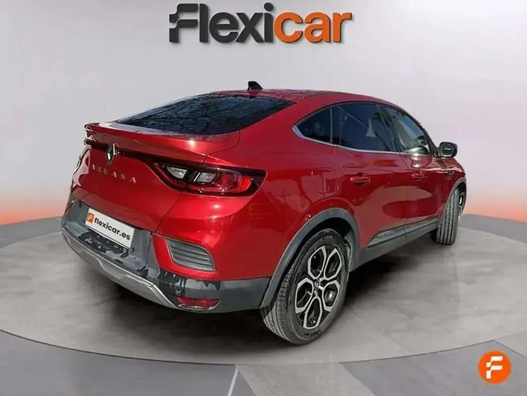 Usado Renault Arkana Equilibre 140 CV (102 kW) 2022 Rojo SUV