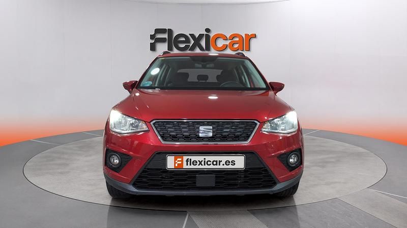 Usado Seat Arona Ecomotive 95 CV (69 kW) 2017 Rojo SUV