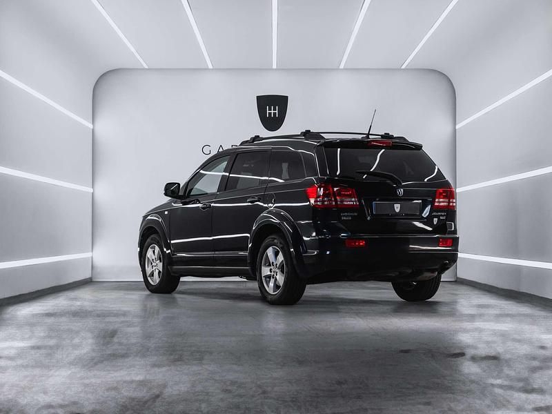 Usado Dodge Journey SE 140 CV (102 kW) 2010 Negro SUV