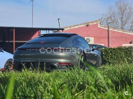 Verde Usado 2023 Porsche 911 Carrera Coupe | 155.000 € (Caro) - Imagen 1/4