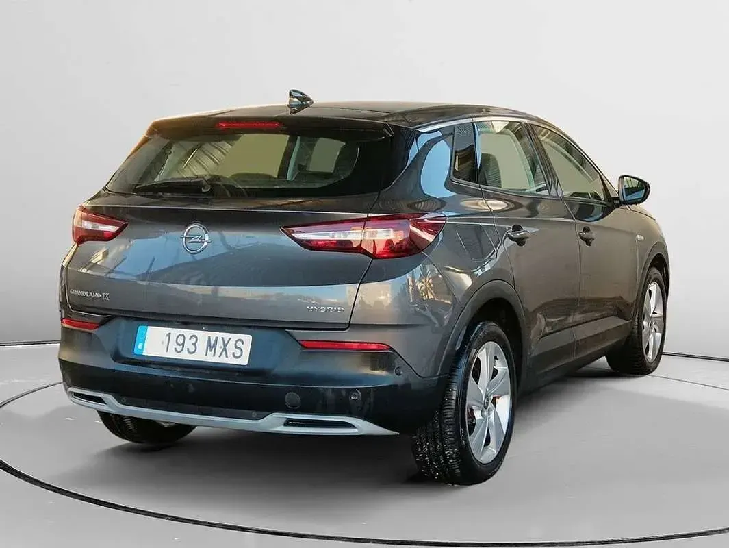 Usado Opel Grandland X Ultimate 226 CV (166 kW) 2025 Gris SUV