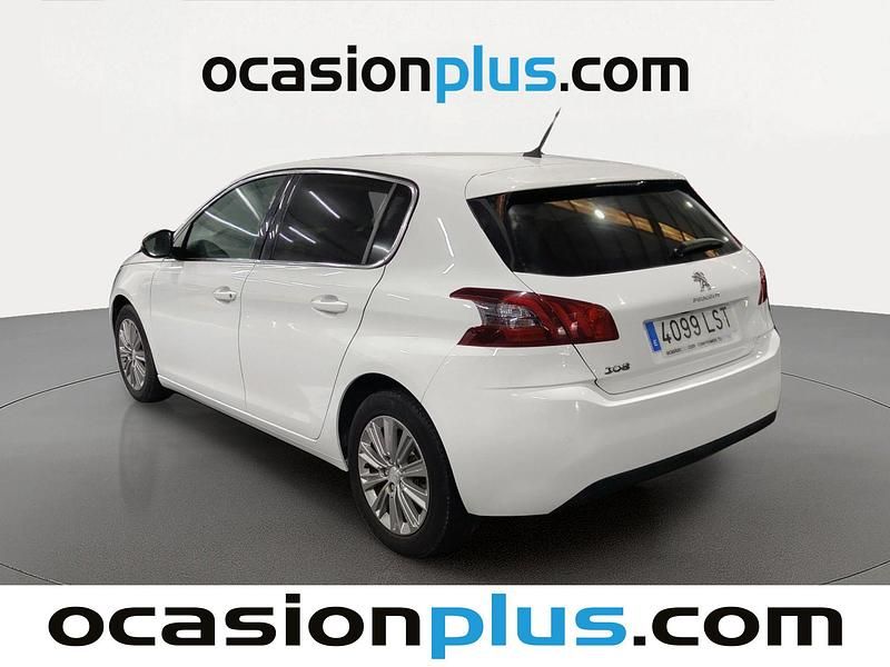 Usado Peugeot 308 Allure 131 CV (96 kW) 2021 Blanco Utilitario