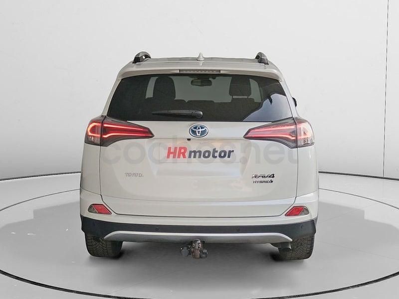 Usado Toyota RAV4 Hybrid 197 CV (144 kW) 2016 Blanco SUV