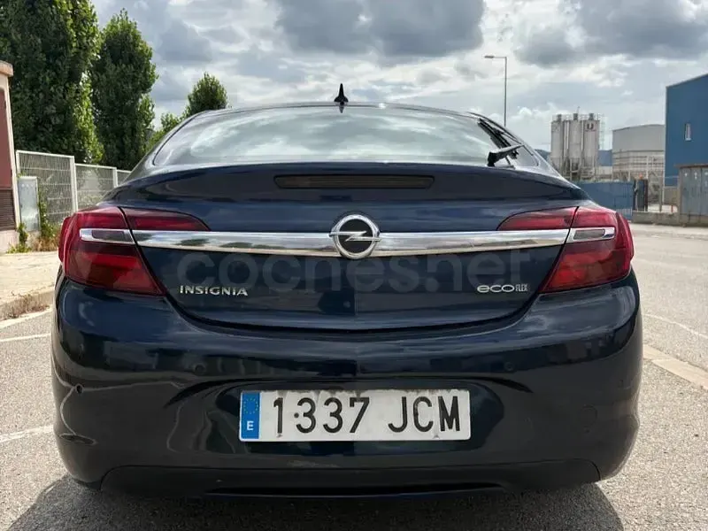 Usado Opel Insignia Excellence 140 CV (102 kW) 2015 Azul Berlina