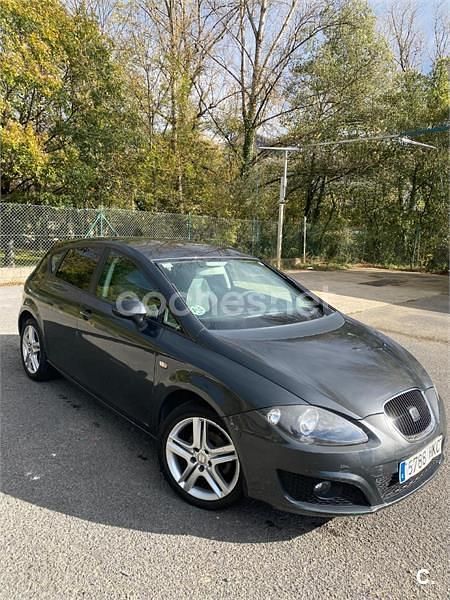 Negro Usado 2012 Seat Leon Style Berlina | 4990 € (Precio justo) - Imagen 1/4