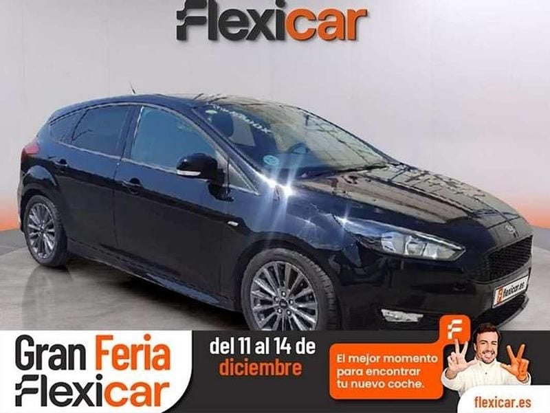 Negro Usado 2018 Ford Focus ST-Line Utilitario | 10.490 € (Buen precio) - Imagen 1/1