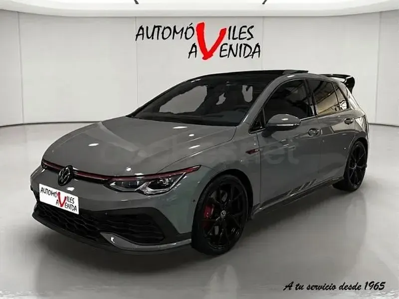 Usado VW Golf VIII GTI Clubsport 301 CV (221 kW) 2022 Gris / plata Berlina