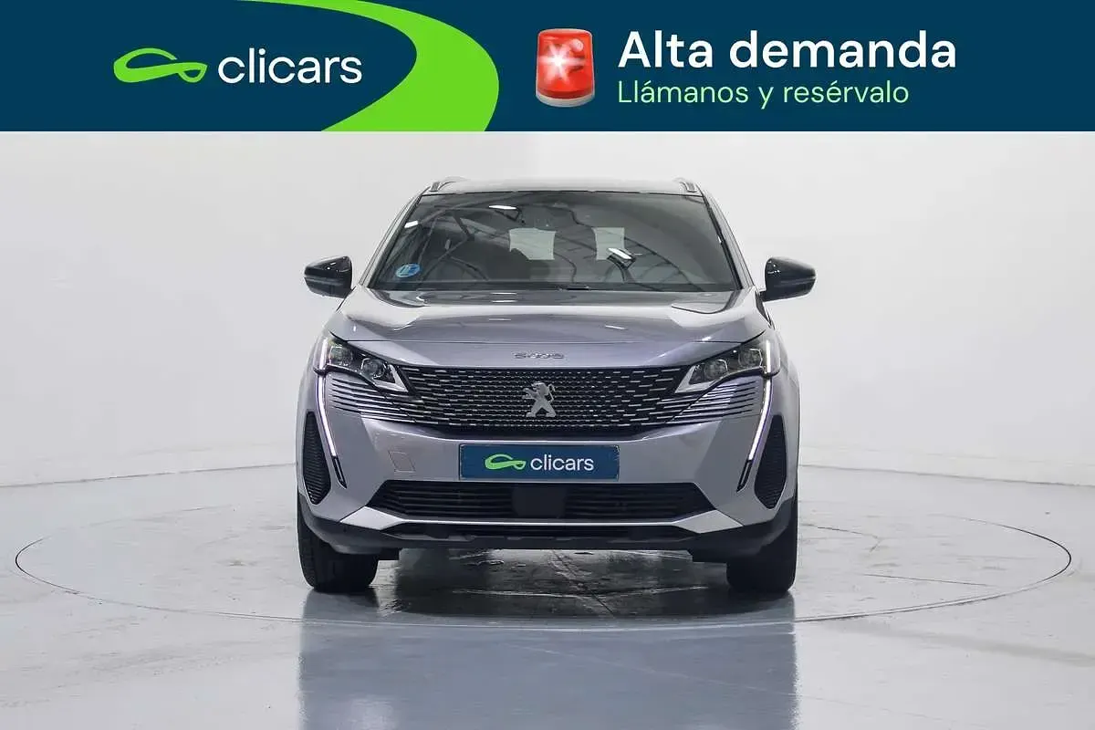 Usado Peugeot 5008 GTi 136 CV (100 kW) 2024 Plateado SUV