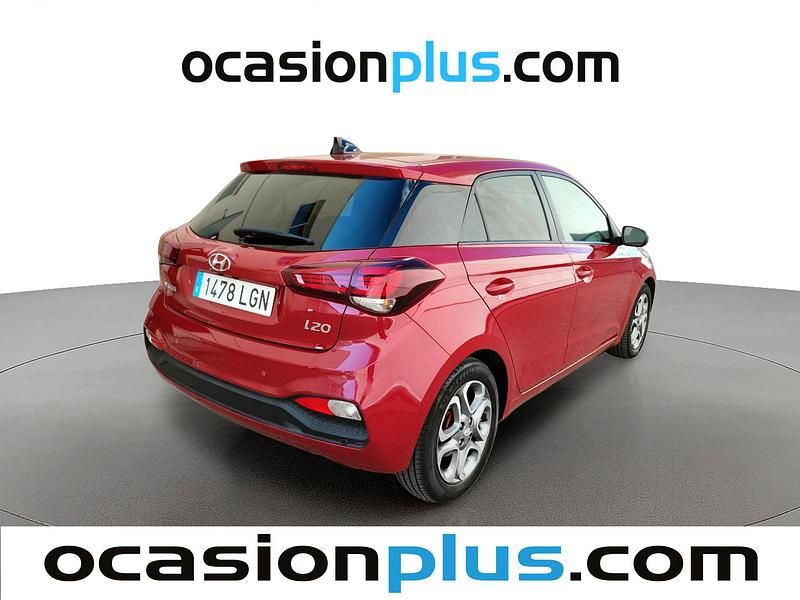 Usado Hyundai i20 100 CV (73 kW) 2020 Rojo Utilitario