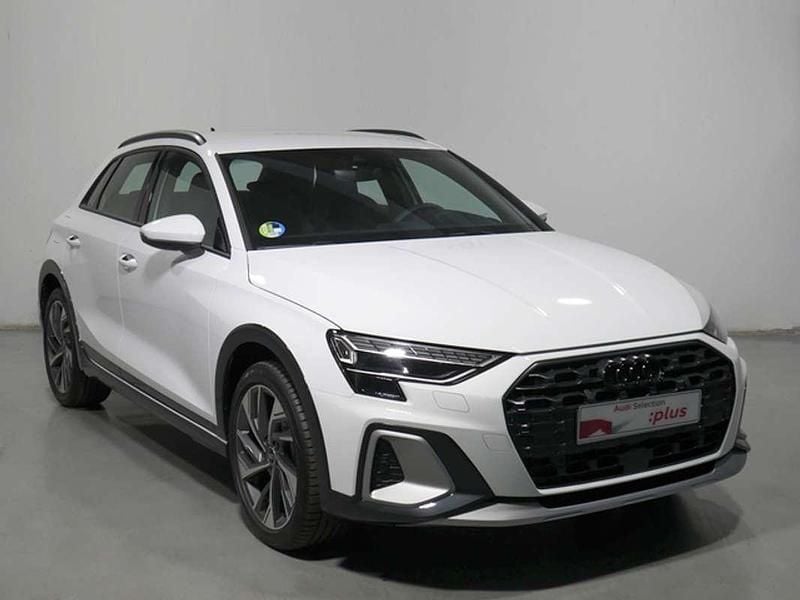 Blanco Nuevo 2025 Audi A3 Sportback Utilitario | 36.800 € (Un poco caro) - Imagen 1/4