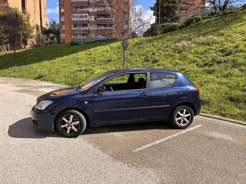 Usado Toyota Corolla Sol 116 CV (85 kW) 2004 Azul Utilitario