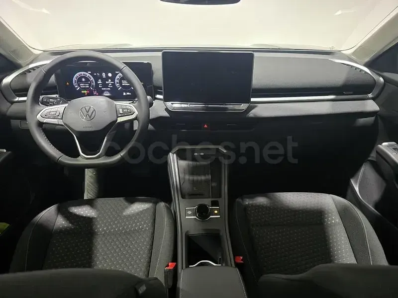 Usado VW T-Roc Edition 116 CV (85 kW) 2026 Negro SUV
