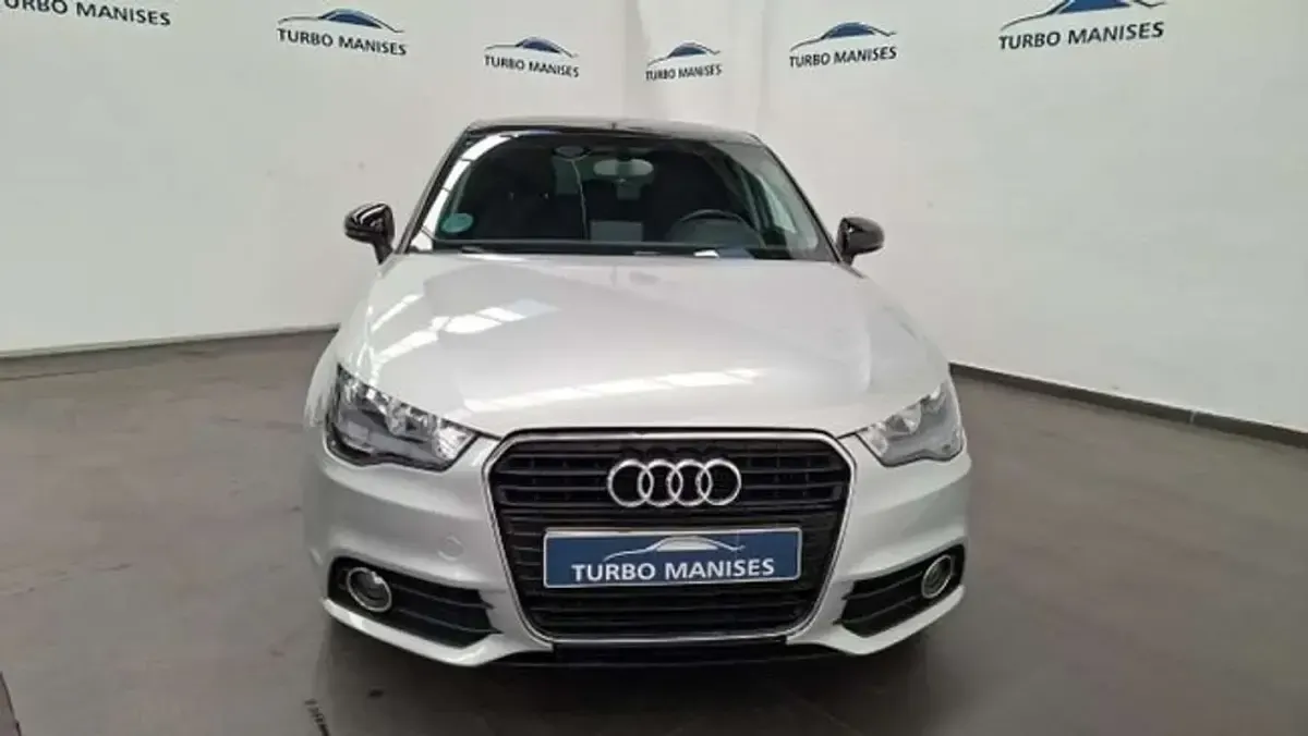 Usado Audi A1 Premium 86 CV (63 kW) 2013 Gris Utilitario