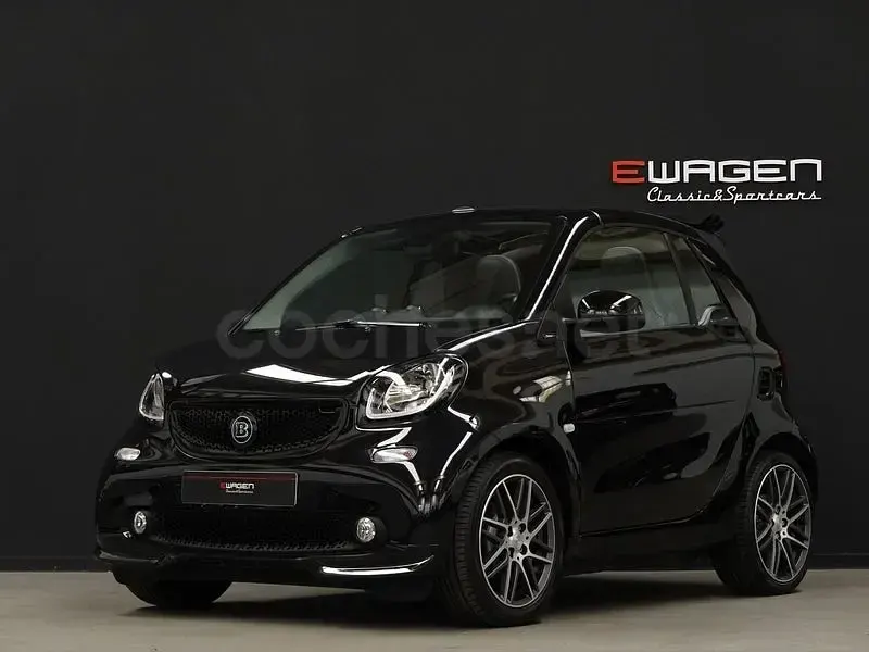 Usado Smart ForTwo Cabrio Brabus Xclusive 109 CV (80 kW) 2017 Negro Descapotable
