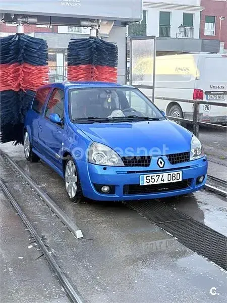 Usado Renault Clio II 172 CV (126 kW) 2004 Azul Berlina
