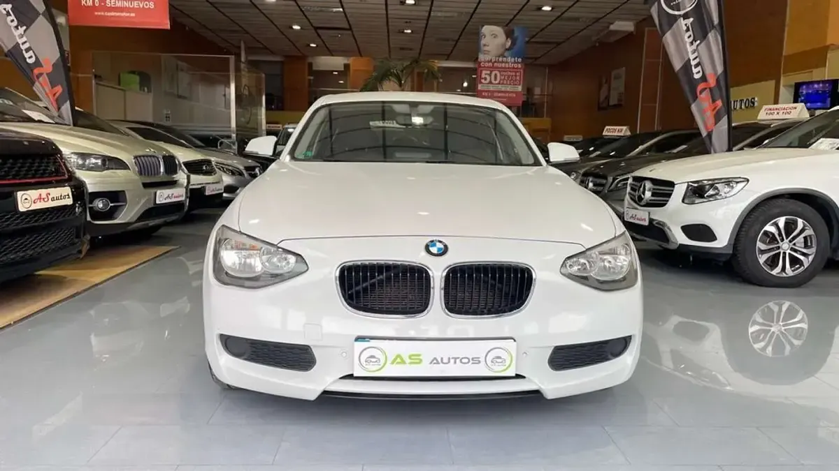 Usado BMW 116 116 CV (85 kW) 2014 Blanco Utilitario
