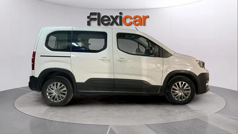 Usado Peugeot Rifter Active 131 CV (96 kW) 2022 Blanco Monovolumen