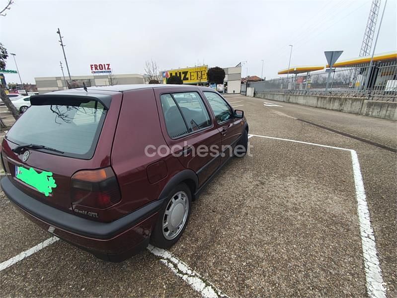 Usado VW Golf III GTI 115 CV (84 kW) 1994 Granate Berlina