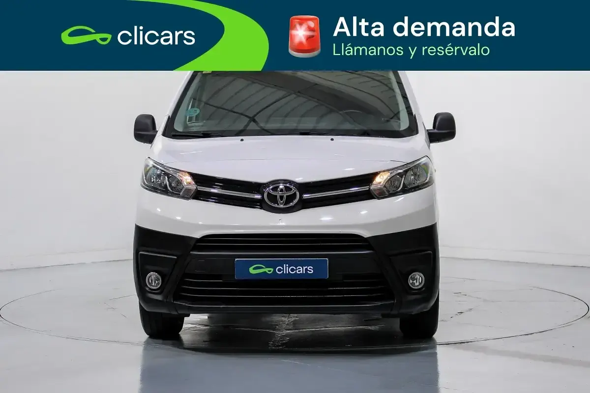 Usado Toyota Proace 120 CV (88 kW) 2021 Blanco Monovolumen