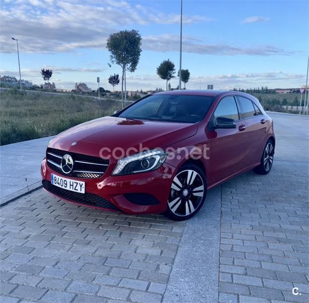 Rojo Usado 2014 Mercedes A200 Urban Berlina | 13.990 € (Precio justo) - Imagen 1/4